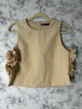 Ina Beige Floral-Applique Sleeveless Crop Top with Side Flowers